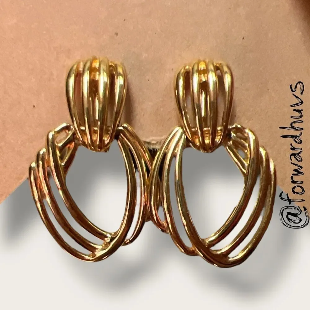 Gold-Tone Clip-On Earrings – Elegant and Classic